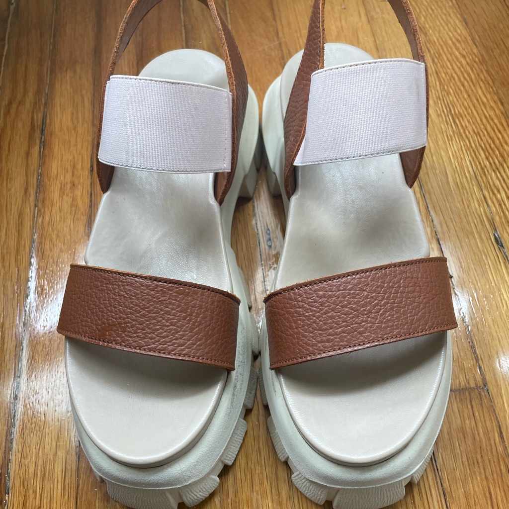 Brand Pollini Size 39 Color Tan  Cappuccino